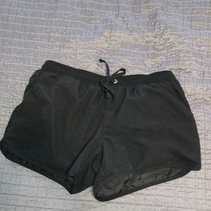 Women’s swim shorts with mesh underwear